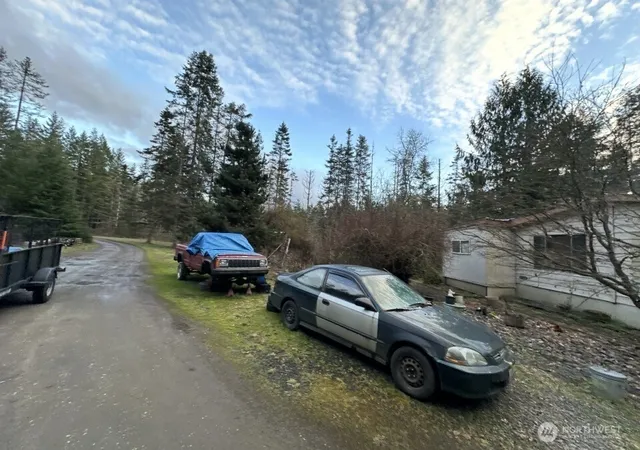 Photo 4 of Manufactured home for sale at 130 22 Garrard Crk Rd, Rochester, WA 98579 | MLS# NWM2567491 | Listing updated on 2026-09-23