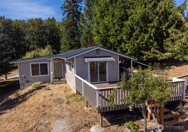 Photo 3 of Single family home for sale at 4965 S Camano Dr, Camano Island, WA 98282 | MLS# NWM2567507 | Listing updated on 2026-09-22