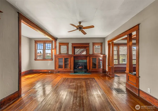 Photo 1 of Single family home for sale at 311 Okanogan Ave, Wenatchee, WA 98801 | MLS# NWM2567532 | Listing updated on 2026-10-28