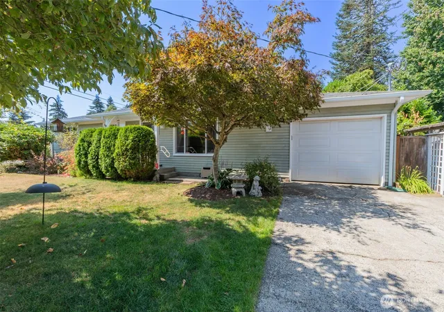 Photo 1 of Single family home for sale at 1815 Curtis Ct Se, Lacey, WA 98503 | MLS# NWM2567536 | Listing updated on 2026-09-23