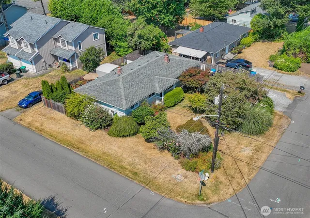 Photo 2 of Single family home for sale at 1815 Curtis Ct Se, Lacey, WA 98503 | MLS# NWM2567536 | Listing updated on 2026-09-23