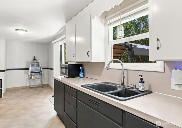 Photo 4 of Single family home for sale at 1815 Curtis Ct SE, Lacey, WA 98503 | MLS# NWM2567536 | Listing updated on 2026-09-23