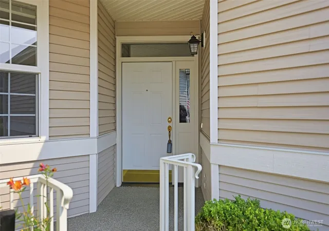Photo 3 of Single family home for sale at 3831 68th Avenue W, University Place, WA 98466 | MLS# NWM2567551 | Listing updated on 2026-09-23
