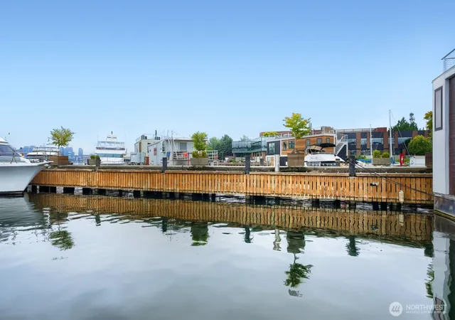 Photo 2 of Land for sale at 2309 N Northlake Way #16, Seattle, WA 98103 | MLS# NWM2567620 | Listing updated on 2026-09-23