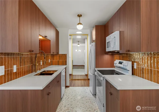Photo 4 of Sale Pending at 13229 Linden Ave N #507B, Seattle, WA 98133 | MLS# NWM2567780 | Listing updated on 2026-09-22