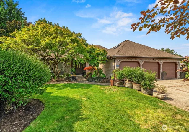 Photo 1 of Sale Pending at 1709 Nw 86th Way, Vancouver, WA 98665 | MLS# NWM2567822 | Listing updated on 2026-09-25