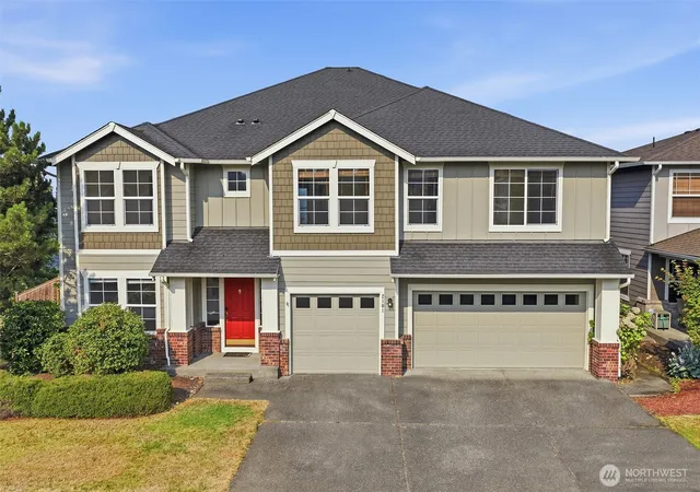 Photo 1 of Single family home for sale at 2101 Se 2nd Place, Renton, WA 98056 | MLS# NWM2567944 | Listing updated on 2026-10-02