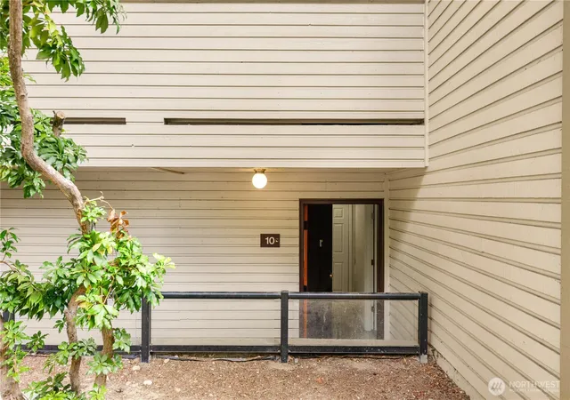 Photo 3 of Condo for sale at 4426 147th Place Ne #A-10, Bellevue, WA 98007 | MLS# NWM2567987 | Listing updated on 2026-10-02
