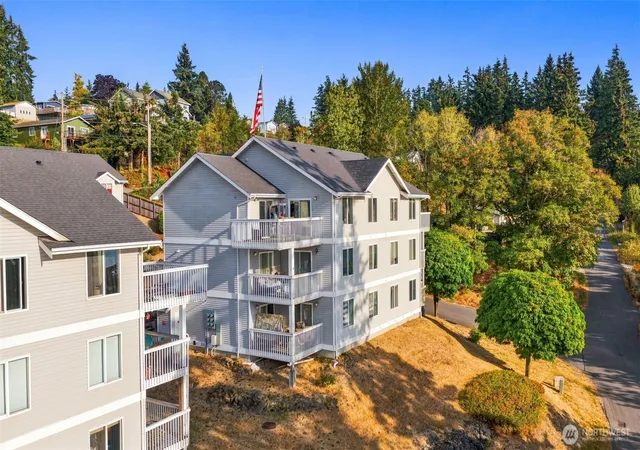 Photo 3 of Condo for sale at 2251 Highview Ln W #C302, Bremerton, WA 98312 | MLS# NWM2568011 | Listing updated on 2026-09-29