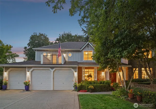 Photo 3 of Single family home for sale at 2331 Olympia Ave Ne, Renton, WA 98056 | MLS# NWM2568032 | Listing updated on 2026-10-02