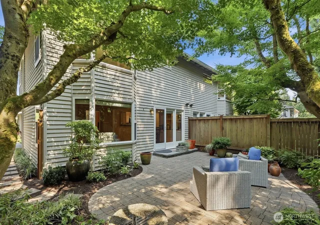 Photo 3 of Single family home for sale at 1824 Ml Pointe Dr SE, Mill Creek, WA 98012 | MLS# NWM2568044 | Listing updated on 2026-09-25