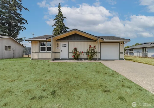 Photo 2 of Sale Pending at 17520 6th Avenue Ct E, Spanaway, WA 98387 | MLS# NWM2568057 | Listing updated on 2026-09-11