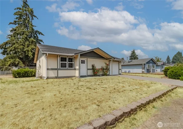 Photo 3 of Sale Pending at 17520 6th Avenue Ct E, Spanaway, WA 98387 | MLS# NWM2568057 | Listing updated on 2026-09-11
