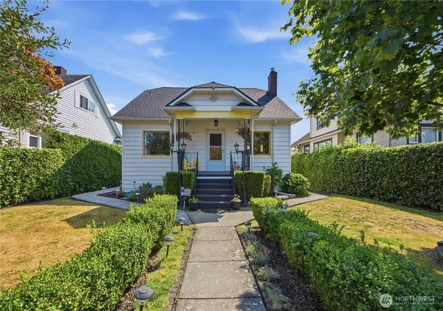 Photo 1 of Single family home for sale at 1515 Lombard Ave, Everett, WA 98201 | MLS# NWM2568065 | Listing updated on 2026-09-24