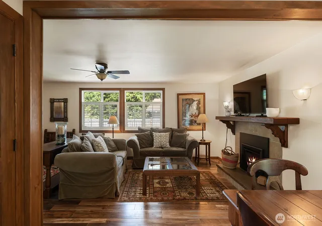 Photo 4 of Sale Pending at 1607 NE Parker Rd, Coupeville, WA 98239 | MLS# NWM2568081 | Listing updated on 2026-09-25