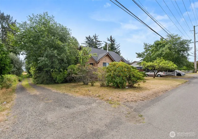 Photo 3 of Sale Pending at 802 S Montesano St, Westport, WA 98595 | MLS# NWM2568108 | Listing updated on 2026-10-02