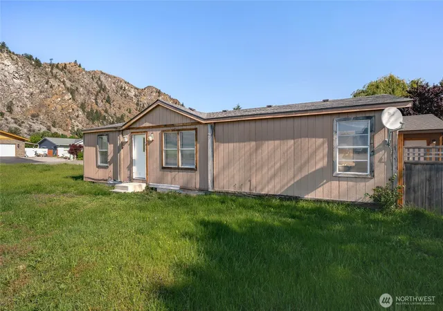 Photo 1 of Manufactured home for sale at 14901 Voss Pl, Entiat, WA 98822 | MLS# NWM2568259 | Listing updated on 2026-09-23
