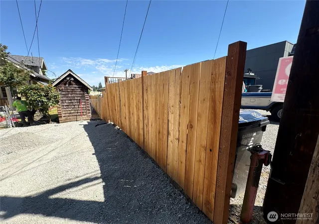Photo 3 of Single family home for sale at 139 Nw 85th Street, Seattle, WA 98117 | MLS# NWM2568268 | Listing updated on 2026-09-25
