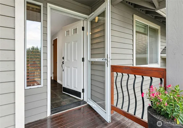 Photo 3 of Single family home for sale at 18201 Vineway Pl, Arlington, WA 98223 | MLS# NWM2568273 | Listing updated on 2026-09-26