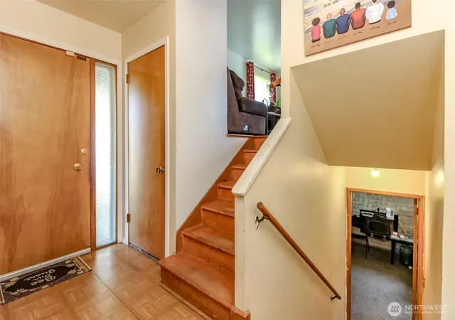Photo 2 of Single family home for sale at 2633 Lake Youngs Ct Se, Renton, WA 98058 | MLS# NWM2568310 | Listing updated on 2026-09-23