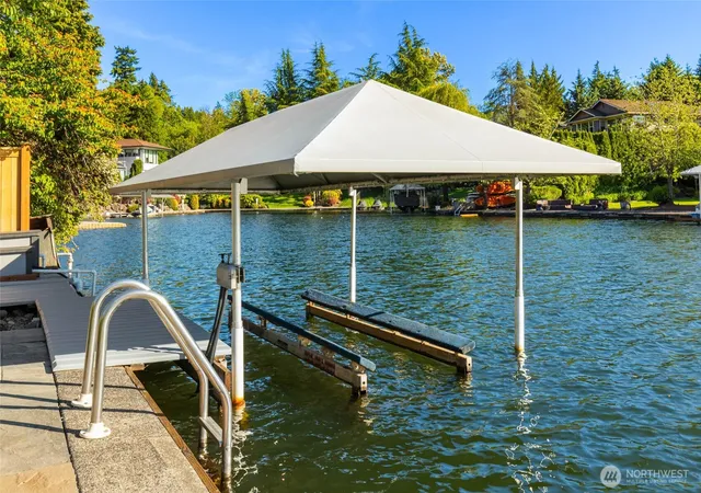 Photo 3 of Single family home for sale at 12 Columbia Key, Bellevue, WA 98006 | MLS# NWM2568325 | Listing updated on 2026-09-23