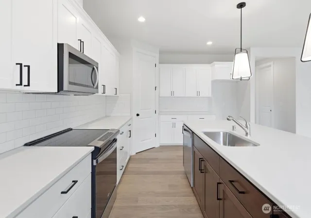 Photo 4 of Single family home for sale at 7165 91st Street E #8, Puyallup, WA 98371 | MLS# NWM2568396 | Listing updated on 2026-09-23