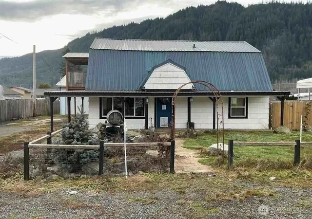 Photo 1 of Sale Pending at 168 E Wood Ave, Morton, WA 98356 | MLS# NWM2568475 | Listing updated on 2026-09-25
