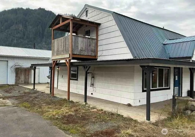 Photo 2 of Sale Pending at 168 E Wood Ave, Morton, WA 98356 | MLS# NWM2568475 | Listing updated on 2026-09-25