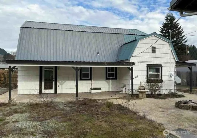 Photo 3 of Sale Pending at 168 E Wood Ave, Morton, WA 98356 | MLS# NWM2568475 | Listing updated on 2026-09-25