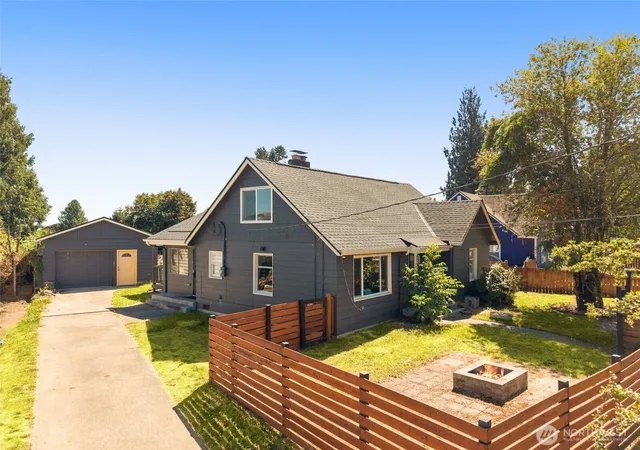 Photo 2 of Sale Pending at 11214 Cornell Ave S, Seattle, WA 98178 | MLS# NWM2568477 | Listing updated on 2026-09-15