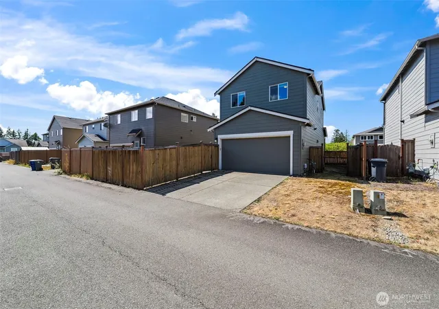 Photo 3 of Sale Pending at 238 Elderberry St, Shelton, WA 98584 | MLS# NWM2568506 | Listing updated on 2026-09-23