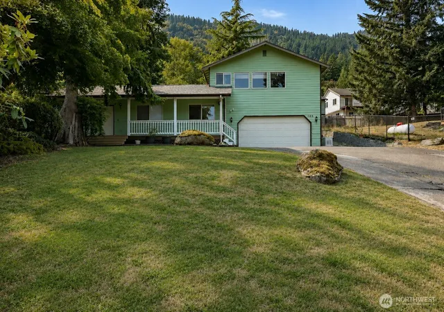 Photo 1 of Single family home for sale at 443 Rainbow Dr, Sedro Woolley, WA 98284 | MLS# NWM2568565 | Listing updated on 2026-09-23