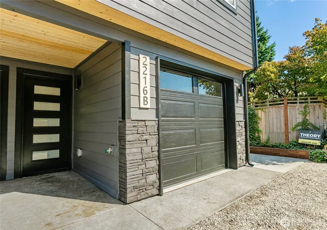 Photo 3 of Townhouse for sale at 2216 N Proctor St #B, Tacoma, WA 98406 | MLS# NWM2568612 | Listing updated on 2026-09-26