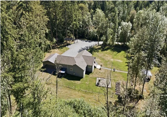 Photo 4 of Single family home for sale at 32503 Webster Rd E, Eatonville, WA 98328 | MLS# NWM2568683 | Listing updated on 2026-09-25