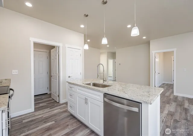 Photo 4 of Single family home for sale at 248 SE Pioneer Ave, Ephrata, WA 98823 | MLS# NWM2568698 | Listing updated on 2026-09-23