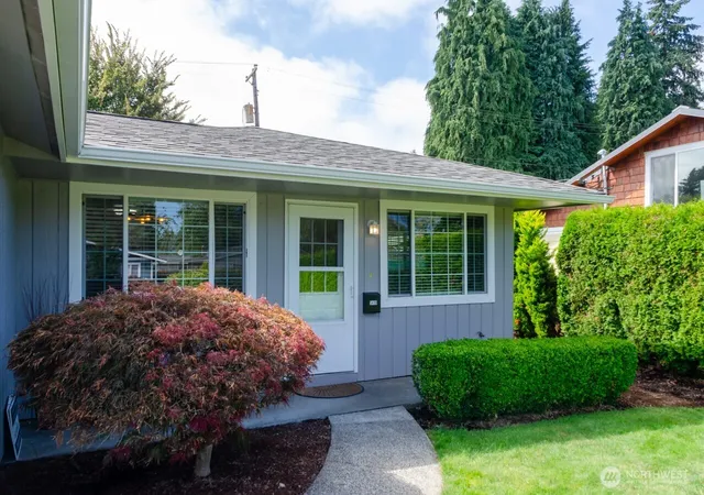 Photo 1 of Single family home for sale at 5410 N 40th Street, Tacoma, WA 98407 | MLS# NWM2568732 | Listing updated on 2026-09-30