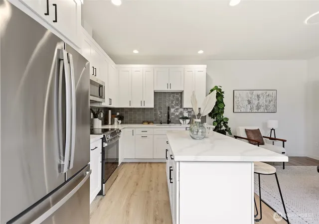 Photo 2 of Condo for sale at 1702 Rainier Ave #B, Everett, WA 98201 | MLS# NWM2568778 | Listing updated on 2026-09-23