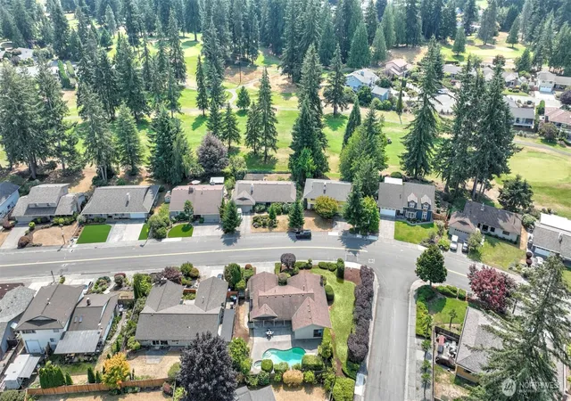 Photo 4 of Sale Pending at 14656 SE Fairwood Blvd, Renton, WA 98058 | MLS# NWM2568850 | Listing updated on 2026-09-23