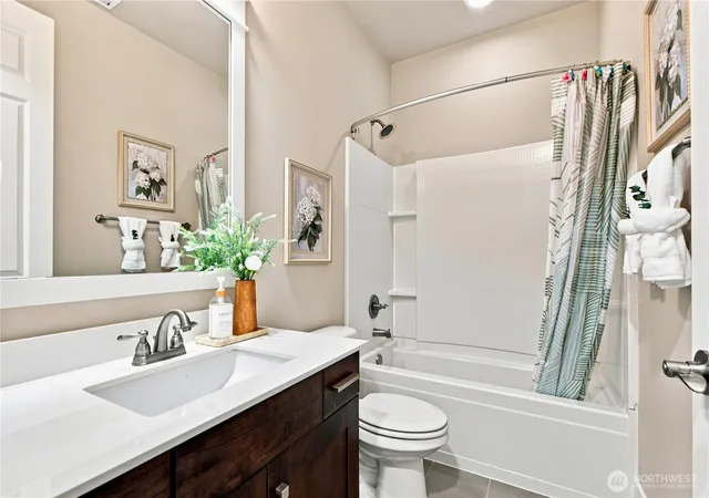 Photo 3 of Single family home for sale at 12089 164Th Ct Ne, Redmond, WA 98052 | MLS# NWM2568884 | Listing updated on 2026-10-01