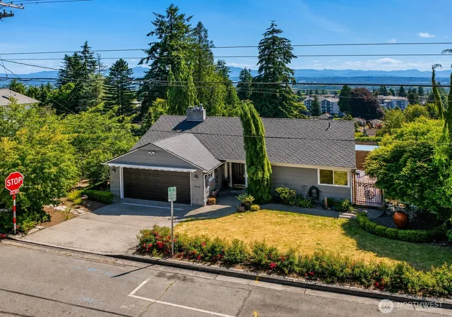 Photo 1 of Single family home for sale at 3703 Federal Ave, Everett, WA 98201 | MLS# NWM2568944 | Listing updated on 2026-09-26