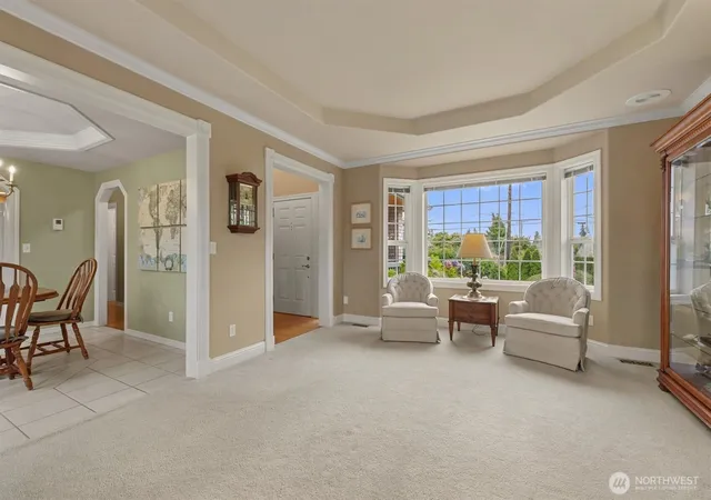 Photo 4 of Single family home for sale at 4515 Forest Dr, Everett, WA 98203 | MLS# NWM2568991 | Listing updated on 2026-09-25