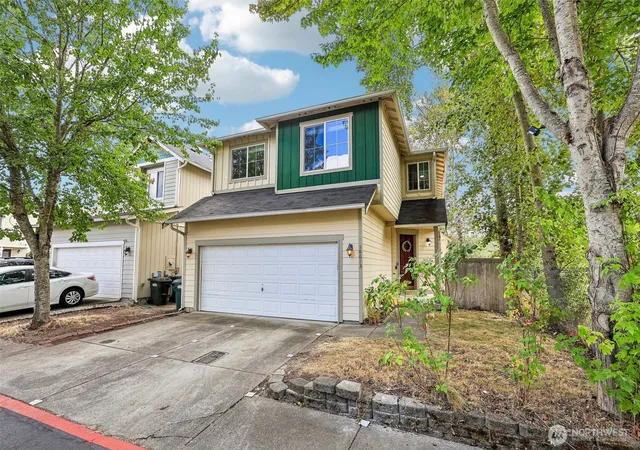 Photo 1 of Single family home for sale at 18613 98th Avenue E, Puyallup, WA 98375 | MLS# NWM2569035 | Listing updated on 2026-09-26