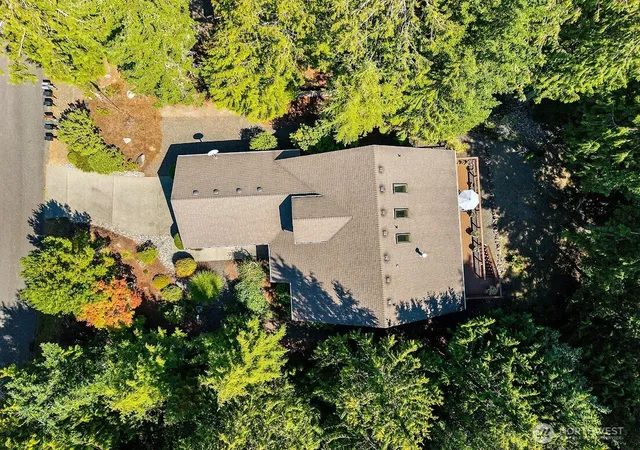 Photo 3 of Single family home for sale at 50 Cascade Ln, Port Ludlow, WA 98365 | MLS# NWM2569050 | Listing updated on 2026-09-23