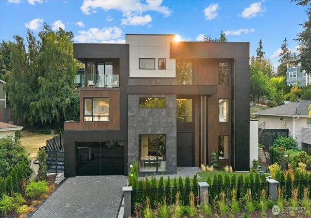 Photo 1 of Mansion for sale at 1331 102nd Avenue Ne, Bellevue, WA 98004 | MLS# NWM2569118 | Listing updated on 2026-09-23