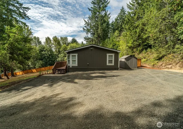 Photo 4 of Manufactured home for sale at 771 SE Fireweed Rd, Shelton, WA 98584 | MLS# NWM2569158 | Listing updated on 2026-09-23