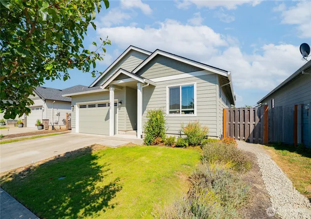 Photo 1 of Single family home for sale at 1707 Nw 27th Avenue, Battle Ground, WA 98604 | MLS# NWM2569191 | Listing updated on 2026-09-28