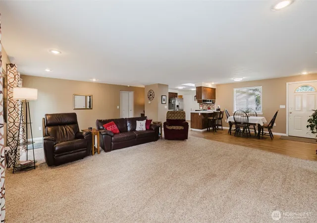 Photo 4 of Sale Pending at 6820 Meridian Rd SE, Olympia, WA 98513 | MLS# NWM2569241 | Listing updated on 2026-09-27