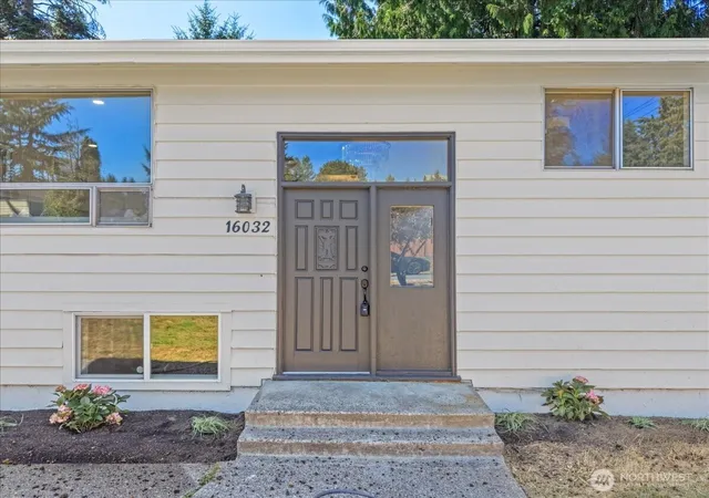 Photo 3 of Single family home for sale at 16032 22nd Avenue W, Lynnwood, WA 98087 | MLS# NWM2569246 | Listing updated on 2026-10-02