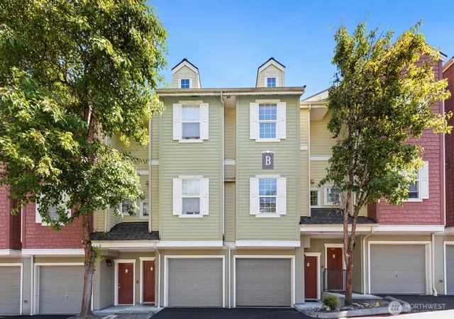 Photo 1 of Sale Pending at 1800 Ne 40 Street #B-4, Renton, WA 98056 | MLS# NWM2569395 | Listing updated on 2026-09-25