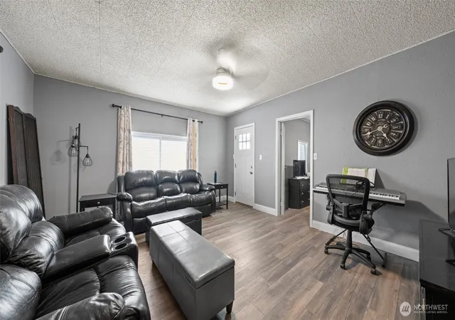 Photo 3 of Single family home for sale at 1315 S 2nd Street, Dayton, WA 99328 | MLS# NWM2569417 | Listing updated on 2026-09-22
